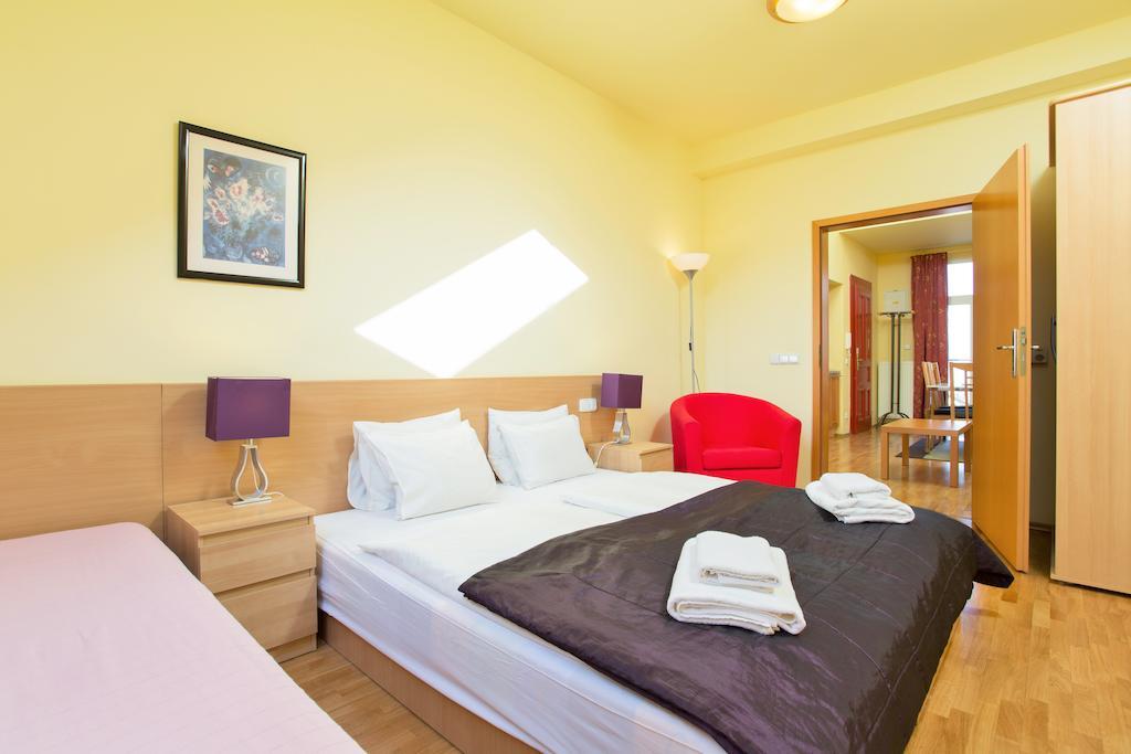 Apartmán Vlkova Palace Praha Exteriér fotografie