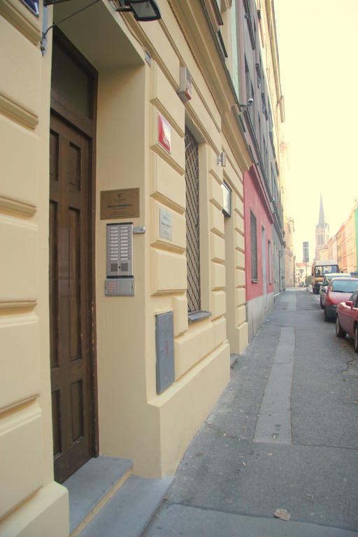 Apartmán Vlkova Palace Praha Exteriér fotografie